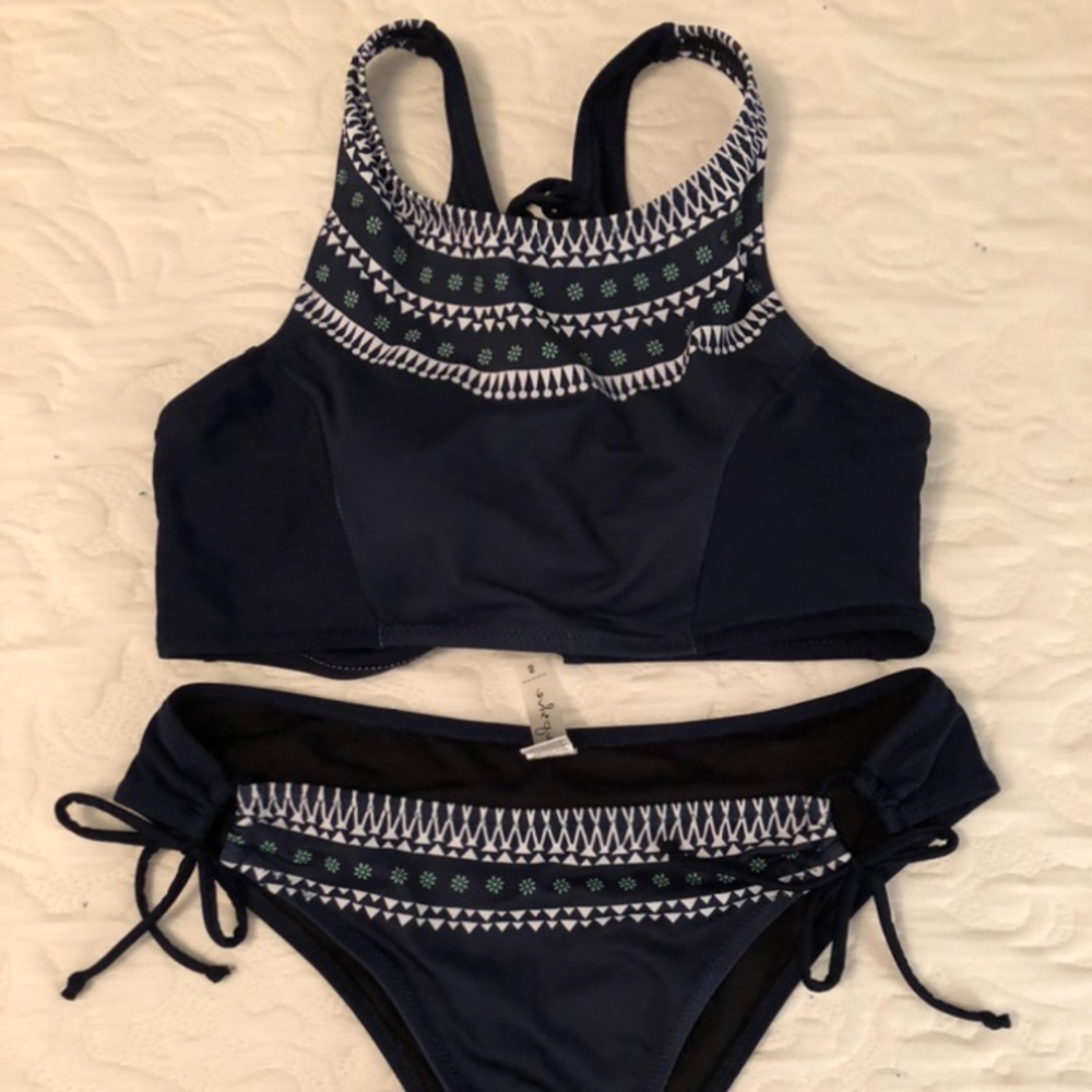 CUPSHE Navy blue patterned bikini